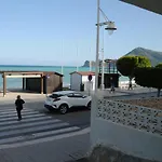 - Primera Linea De Mar *